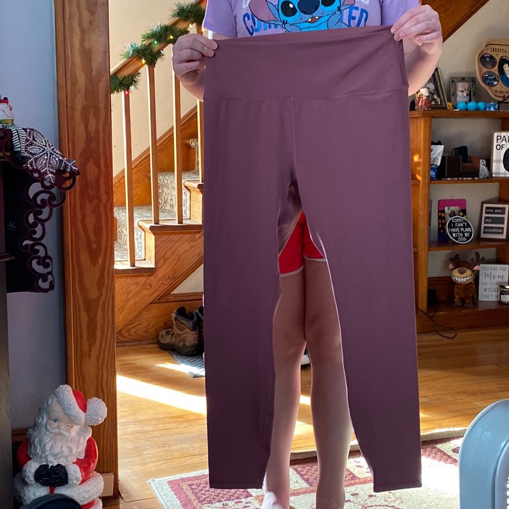 Brand new yoga pants amazing comfortable